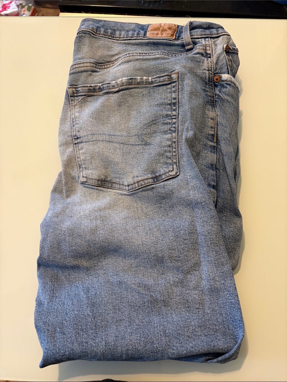 American Eagle Outfitters Light Blue Relaxed Jeans size 16